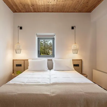 Sivaszen Luxury Villa, With Heated Pool & Whirlpool, By Thinkvilla Villa *