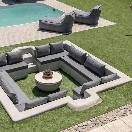 Sivaszen Luxury Villa, With Heated Pool & Whirlpool, By Thinkvilla *
