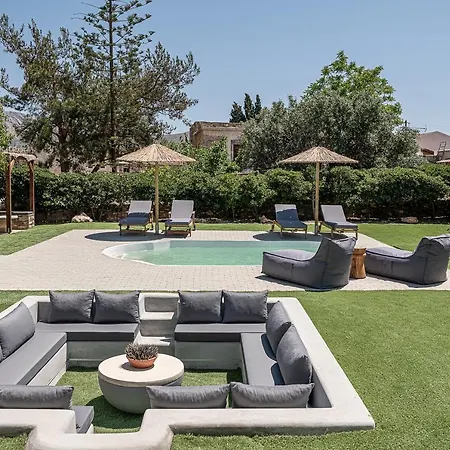 Sivaszen Luxury Villa, With Heated Pool & Whirlpool, By Thinkvilla Sívas
