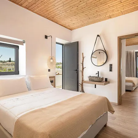 Sivaszen Luxury Villa, With Heated Pool & Whirlpool, By Thinkvilla Villa