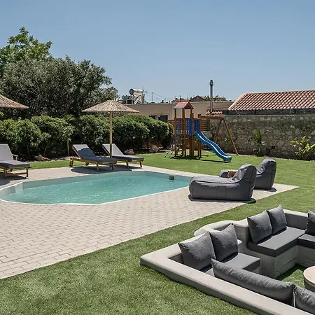 Sivaszen Luxury Villa, With Heated Pool & Whirlpool, By Thinkvilla Villa