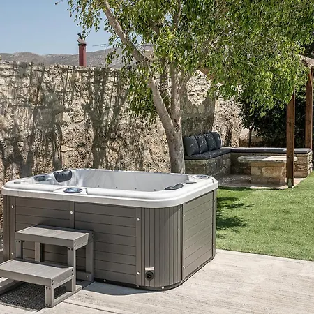 Sivaszen Luxury Villa, With Heated Pool & Whirlpool, By Thinkvilla Villa Sívas